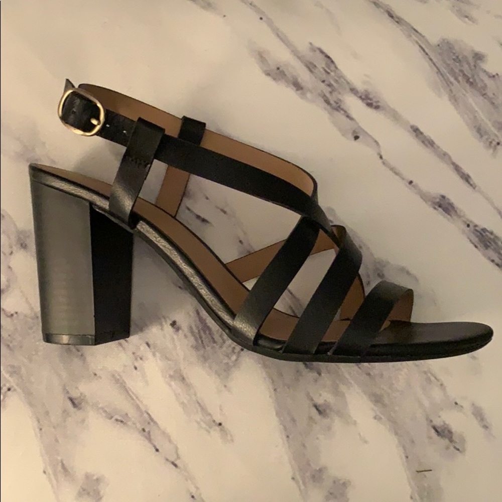 Old Navy Black Leather Heels 👠